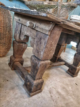 Load image into Gallery viewer, Dutch Renaissance 17th Century Table