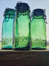 Load image into Gallery viewer, French vintage La Lorraine Green Glass Storage Jars